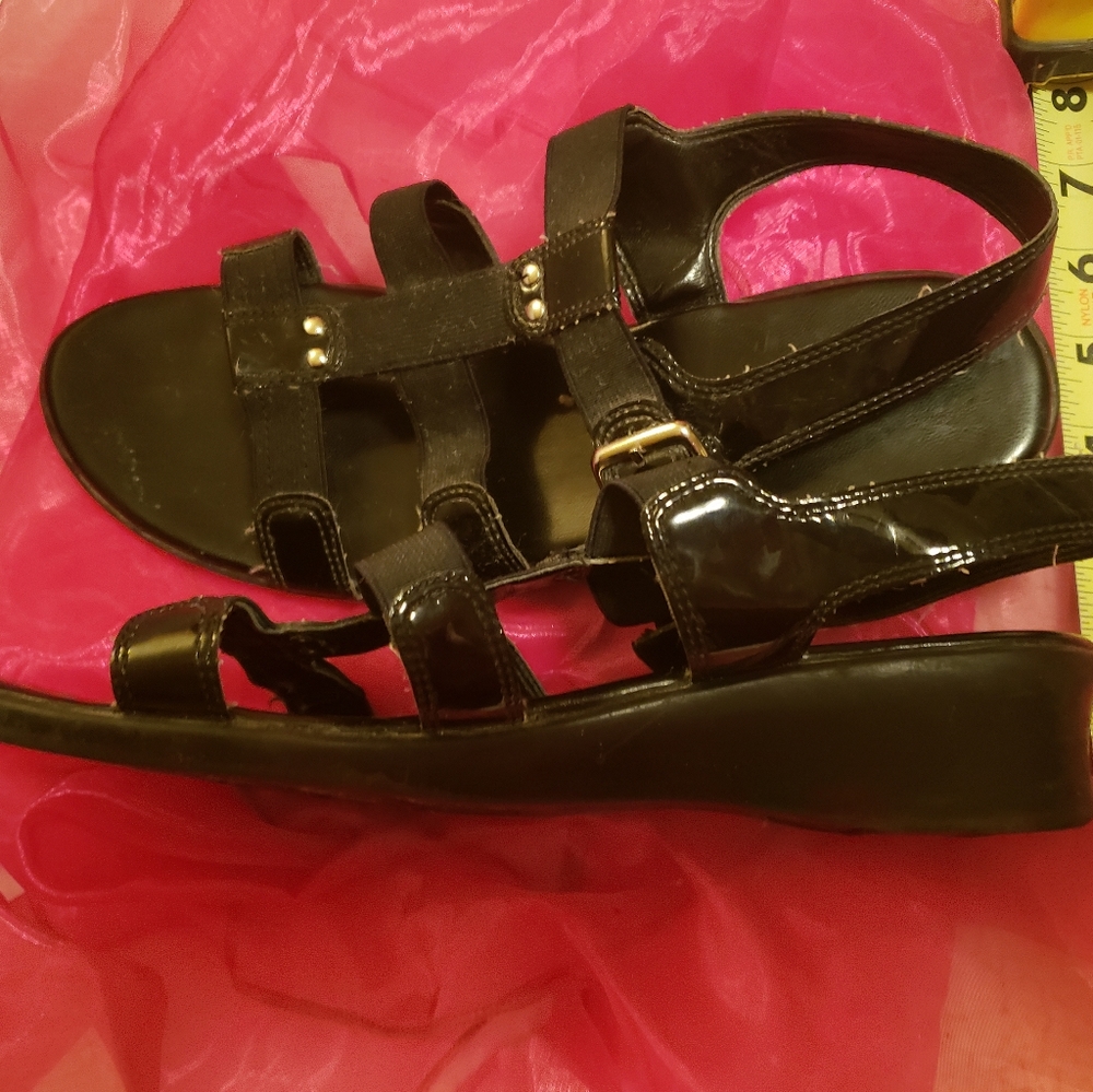 Black Flat Sandals
